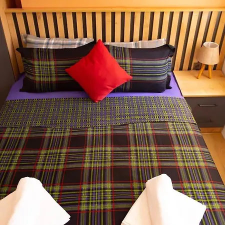 Hotel Cozy With Balcony *